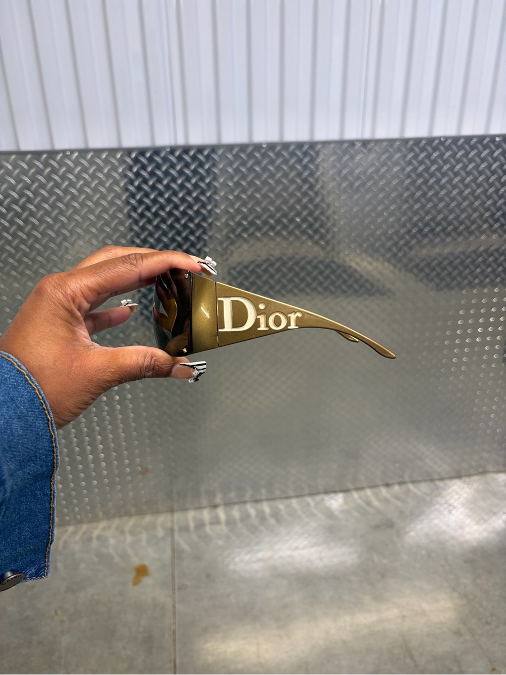 VINTAGE CHRISTIAN DIOR OVERSIZED SHIELD SUNGLASSES GOLD BROWN LOGO